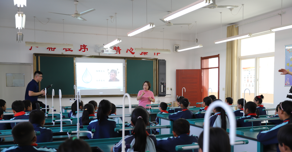 “钱能钱包科技·与爱同行”关爱乡村儿童爱心科普进校园公益活动